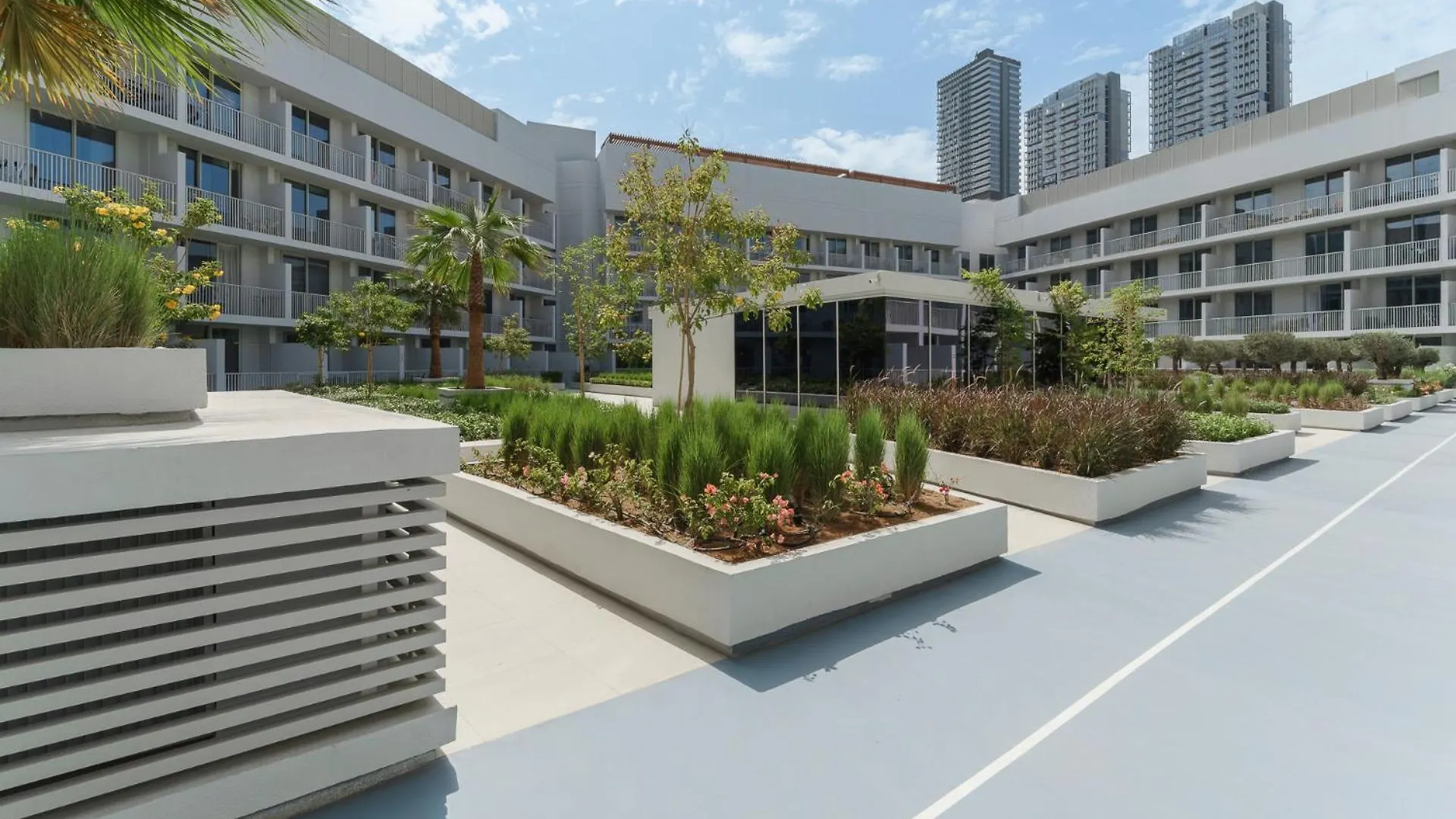 Izzzi - Luma22 Apartment Dubai