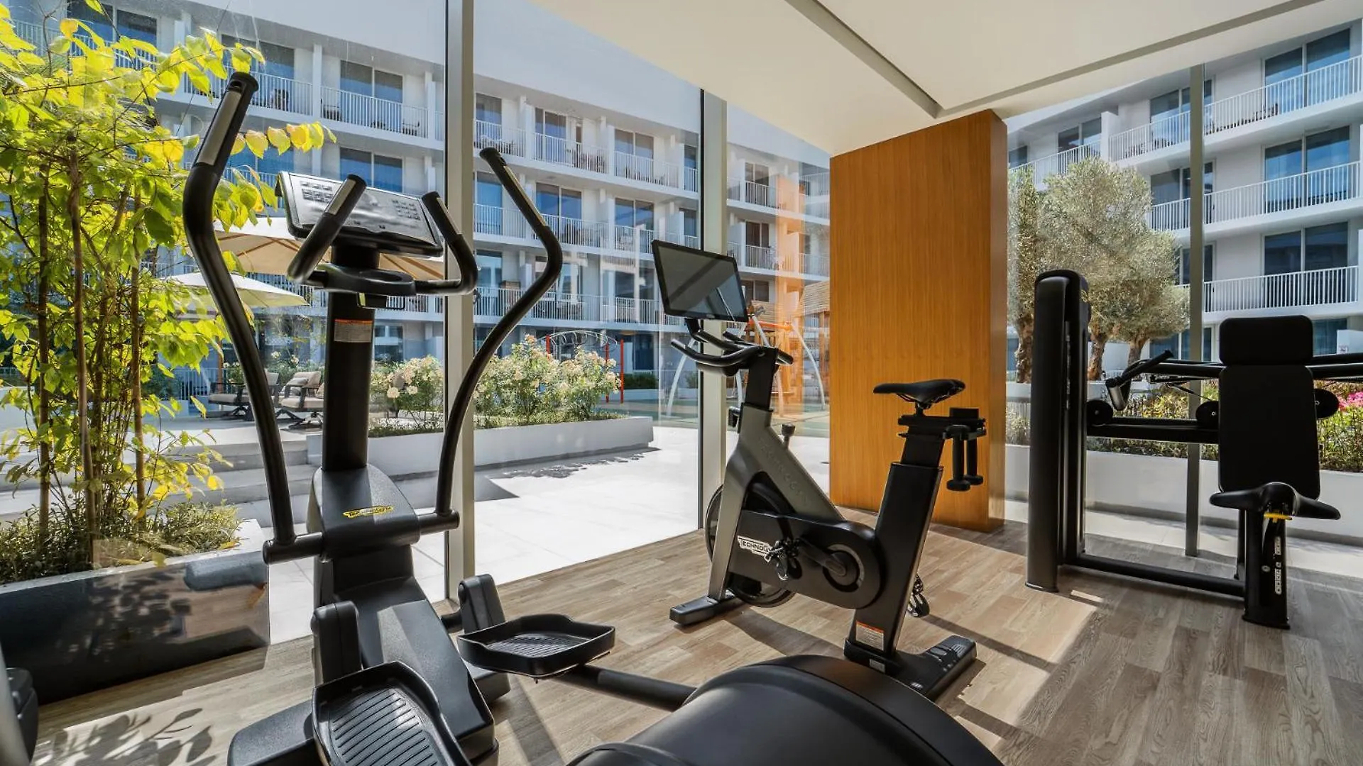 Izzzi - Luma22 Apartment Dubai